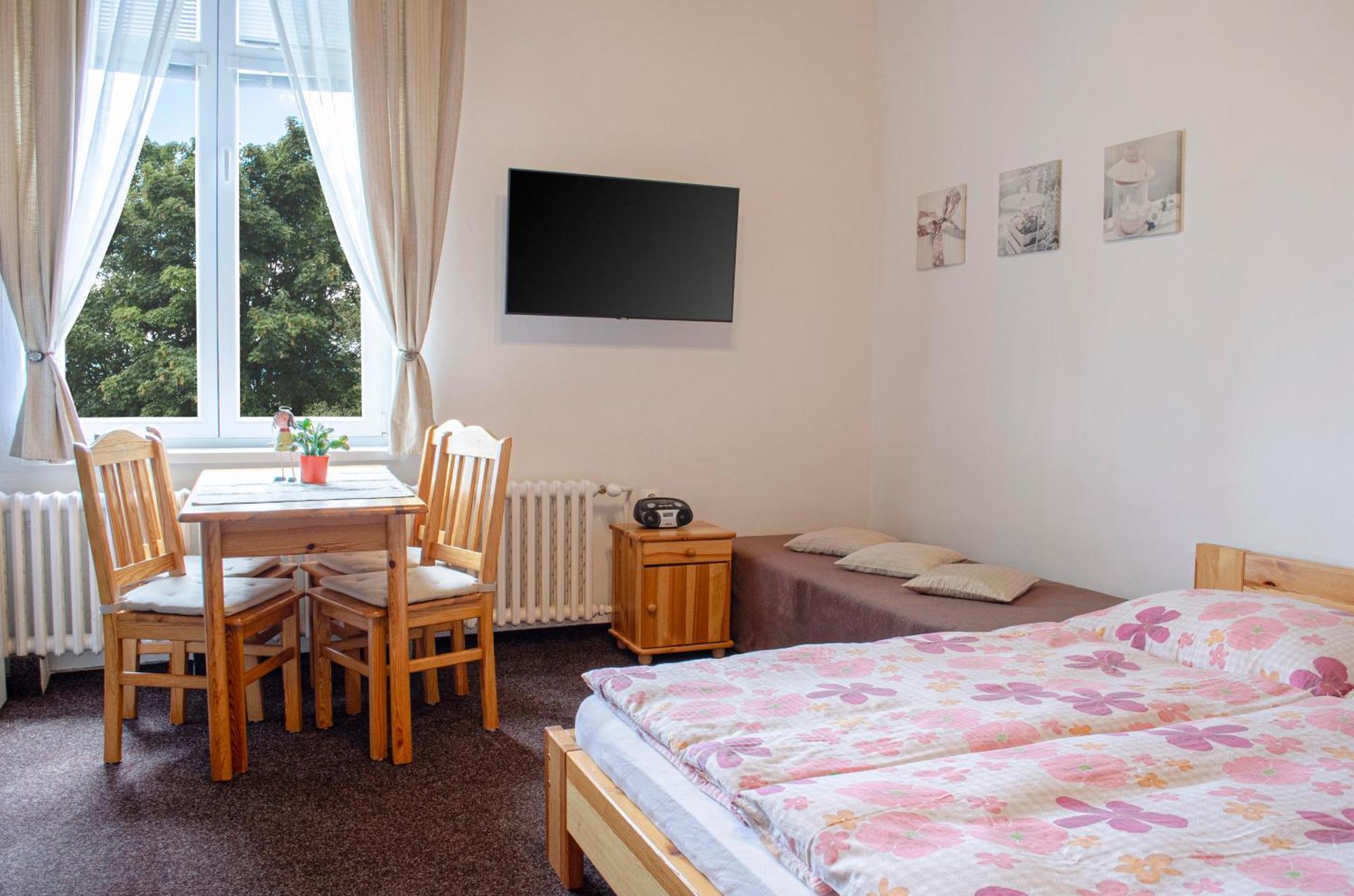 Apartmany Pavilon D - Budget, Classic, Family - Novy Smokovec - High Tatras วิสโซเค ดาตรี ภายนอก รูปภาพ