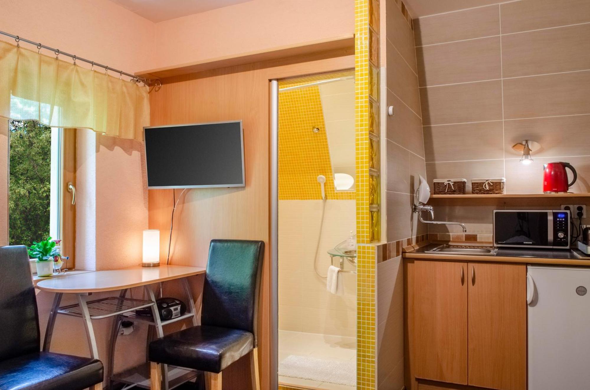 Apartmany Pavilon D - Budget, Classic, Family - Novy Smokovec - High Tatras วิสโซเค ดาตรี ภายนอก รูปภาพ